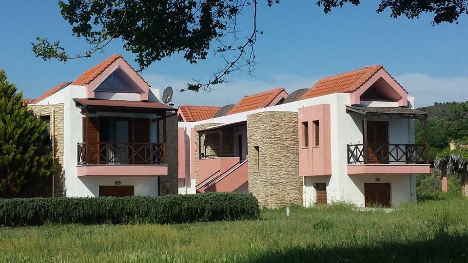 Beachfront Stylish Maisonette In Ierissos Exterior photo